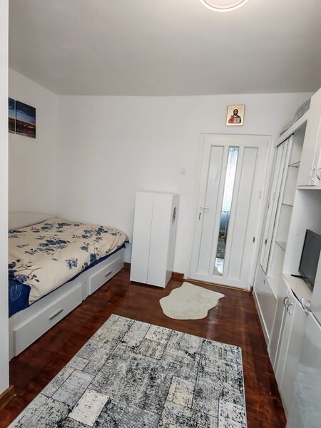 Titan- Policlinica - Nicolae Grigorescu