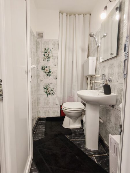 Titan- Policlinica - Nicolae Grigorescu